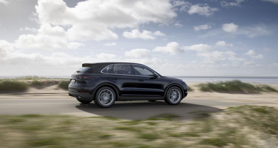  Porsche Cayenne 2017 года  (WW) (фото 3 из 41)